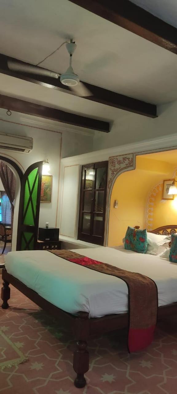 Deogarh Mahal Hotell Devgarh  Exteriör bild