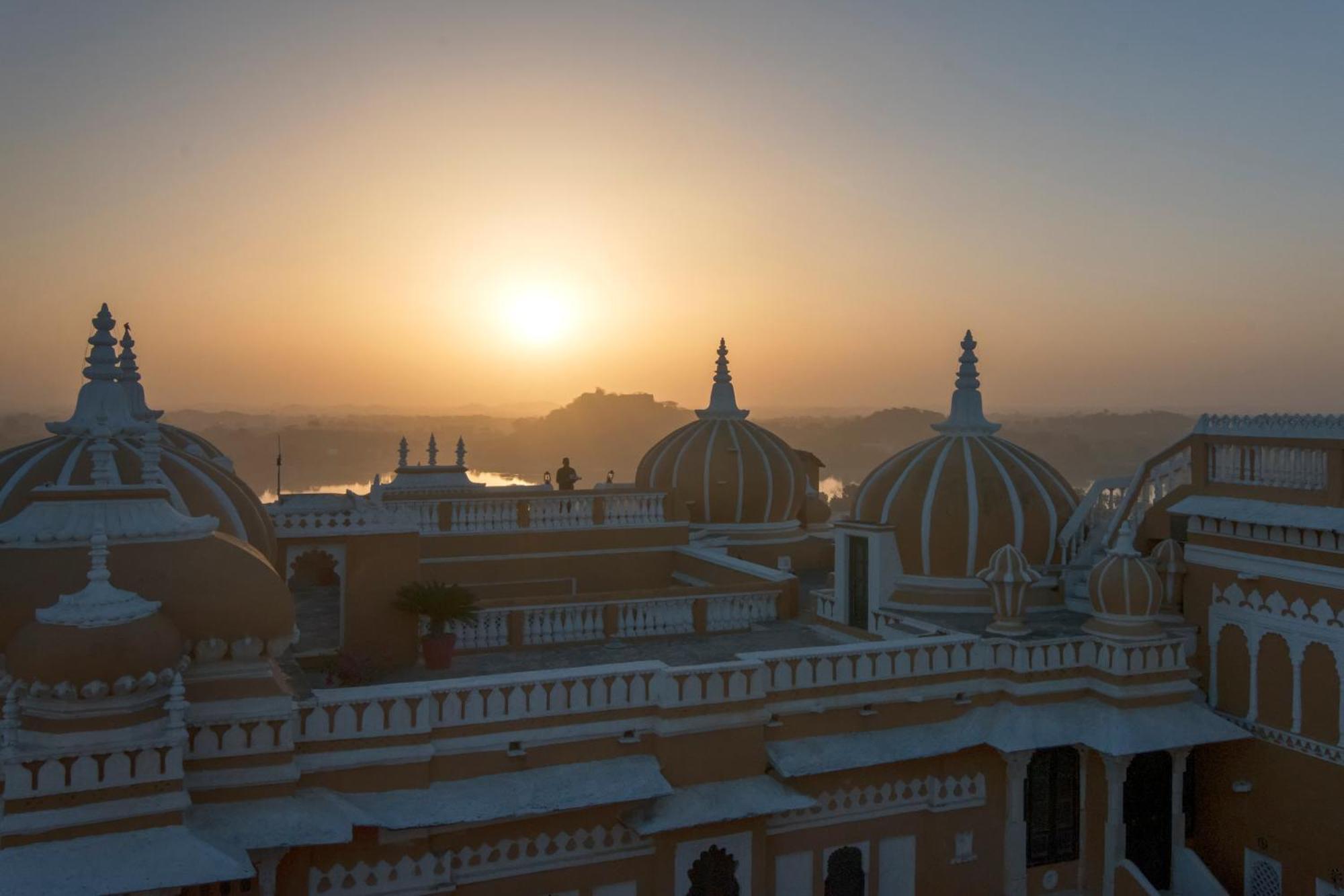 Deogarh Mahal Hotell Devgarh  Exteriör bild