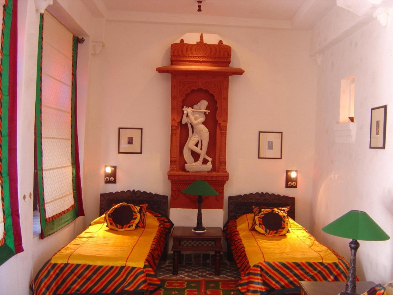 Deogarh Mahal Hotell Devgarh  Exteriör bild