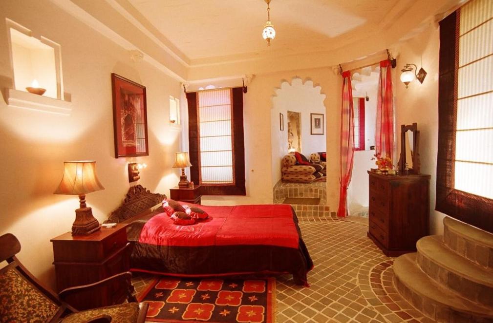 Deogarh Mahal Hotell Devgarh  Rum bild