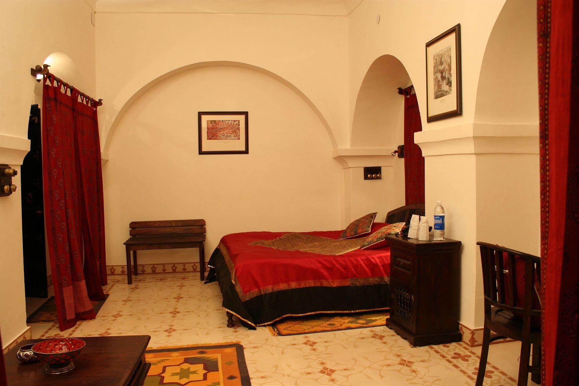 Deogarh Mahal Hotell Devgarh  Exteriör bild